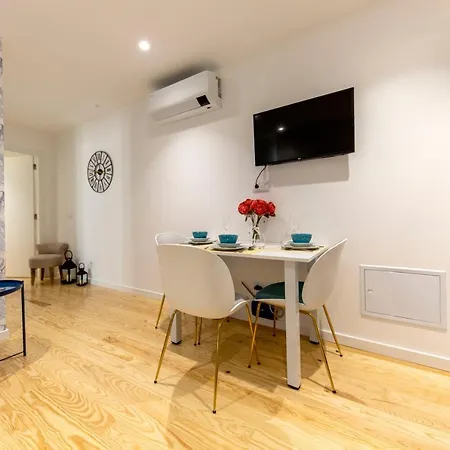 Delmar I Apartment *