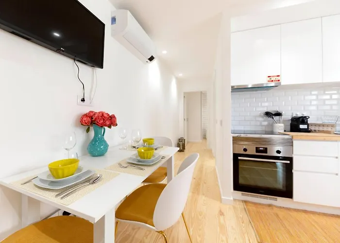 Delmar I Apartment *